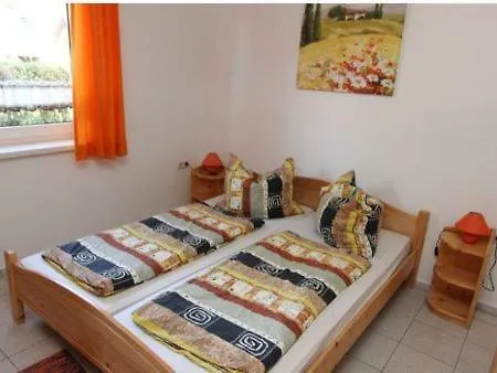House Natalie Apartman